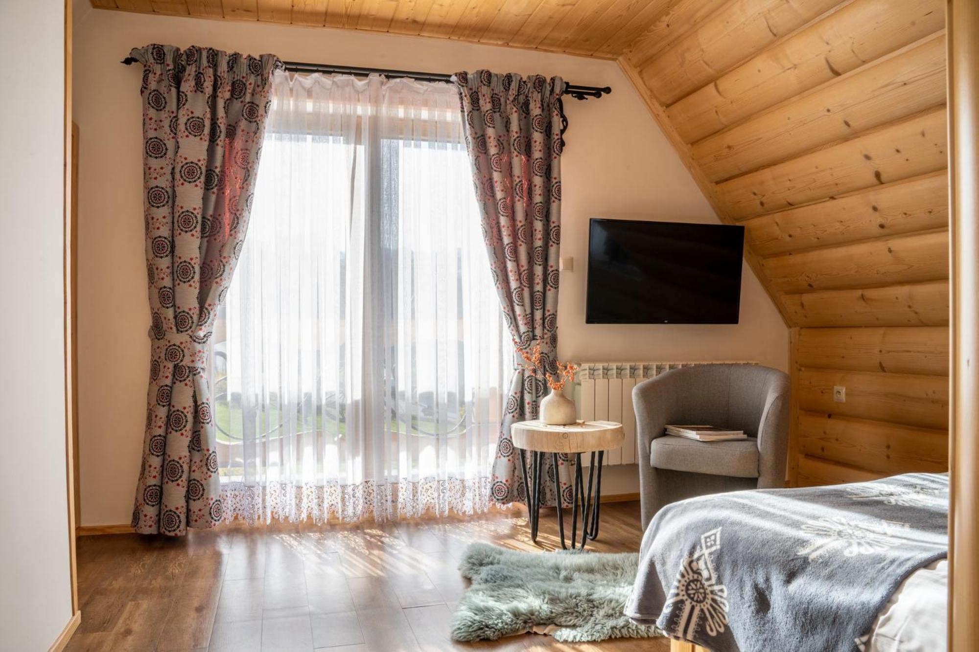 Lux-House & Jacuzzi Sauna Zakopane Exterior photo
